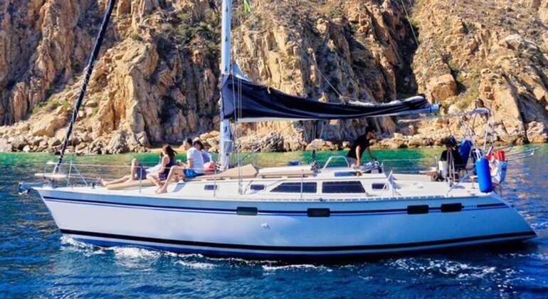 38 ft luxury sailing sailboat