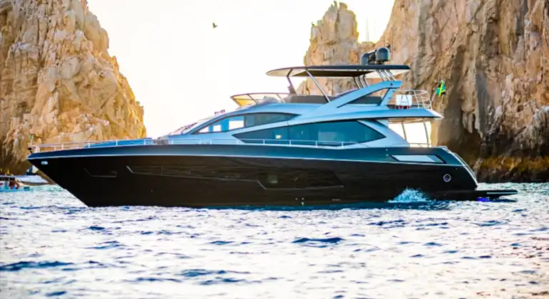 Rent Sunseeker 80 “Savi II” in Cabo San Lucas – Luxury Yacht with Captain